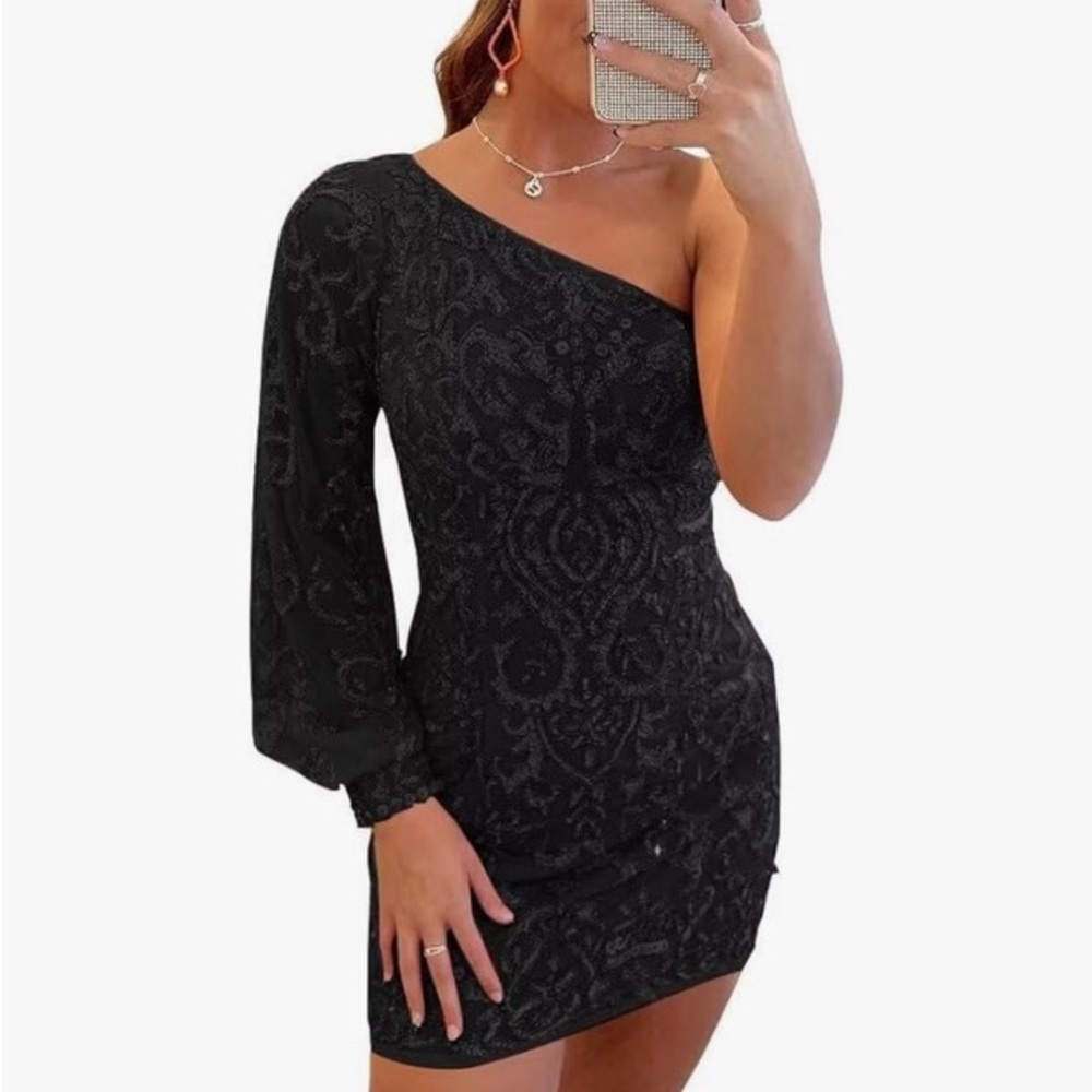 One shoulder homecoming dress, black, new never worn